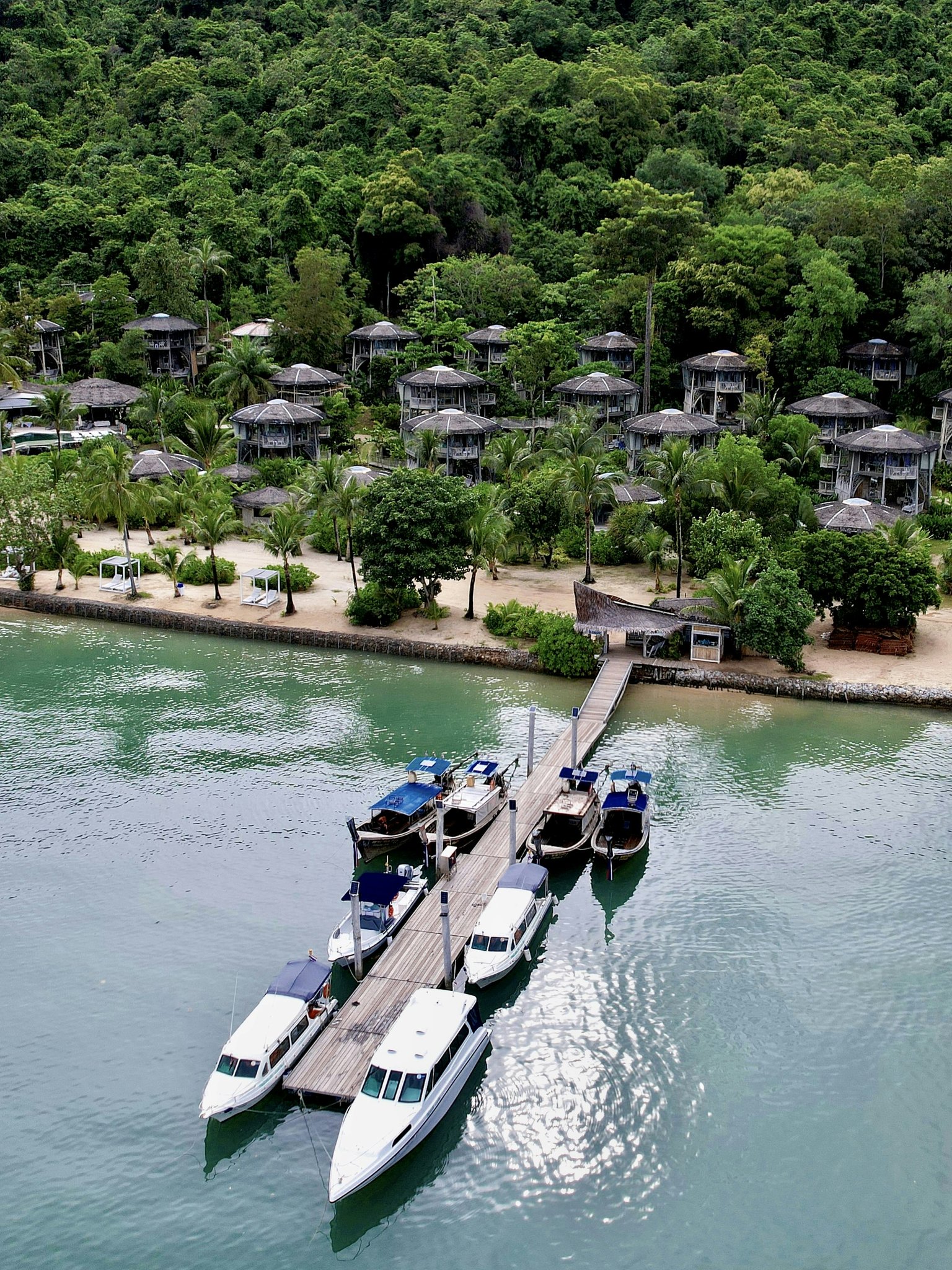 ufUhwZniJ0i8CPUnUQ1g_4_Resort_Pier_S