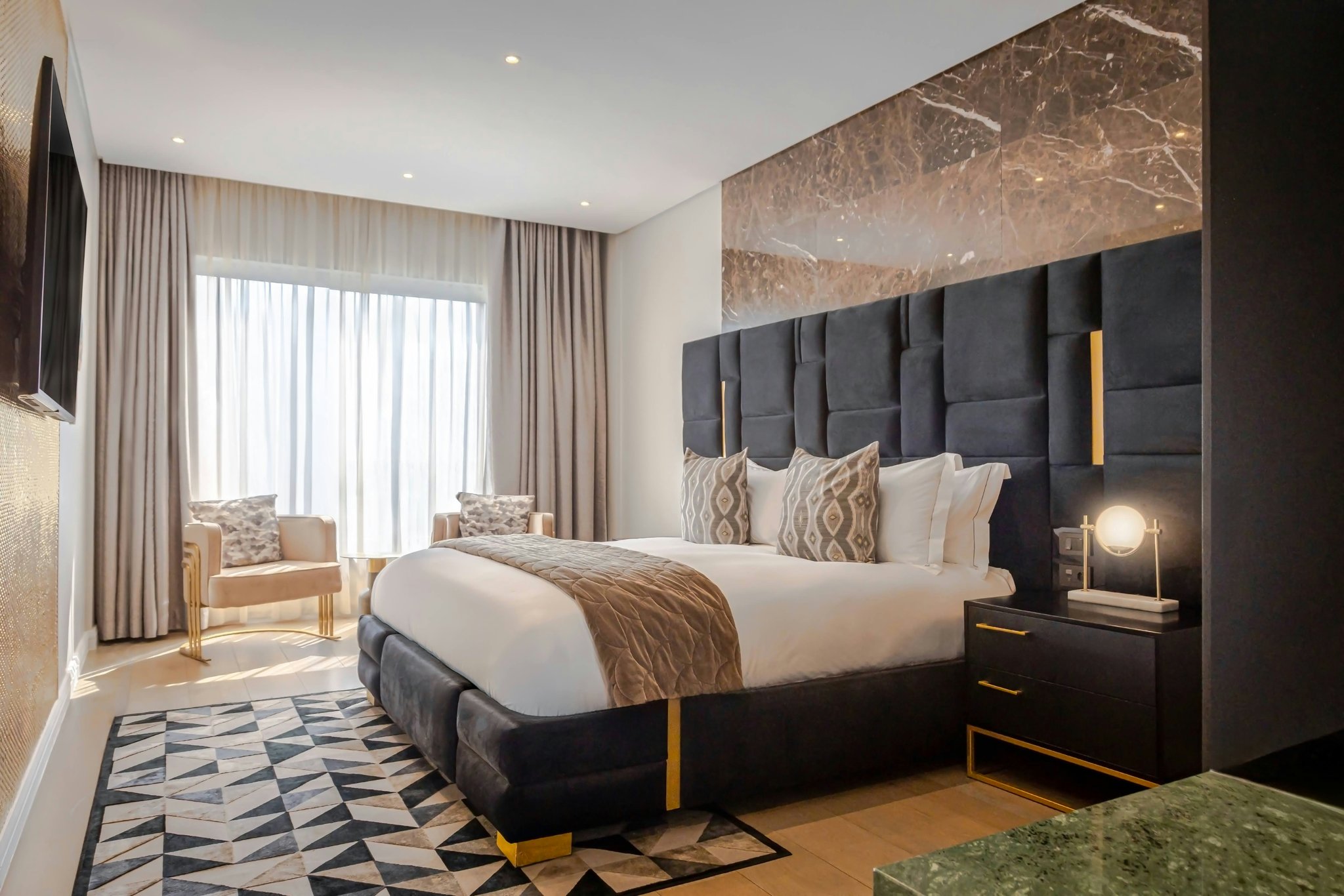 yceUnwpNkuGzldsft4ZQ_Presidential_Bedroom_1_S
