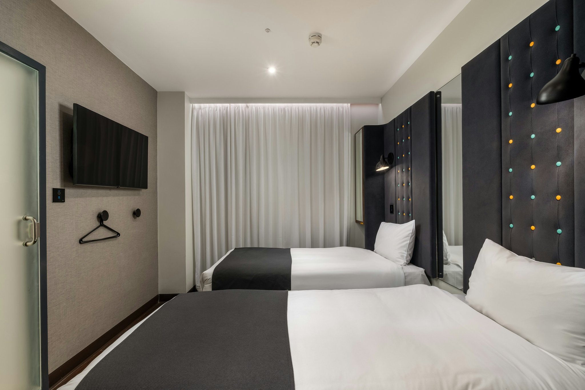 Hj734qSphkeIyS4WDzBaSQ_Liverpool_Street_Cosy_Twin_without_S