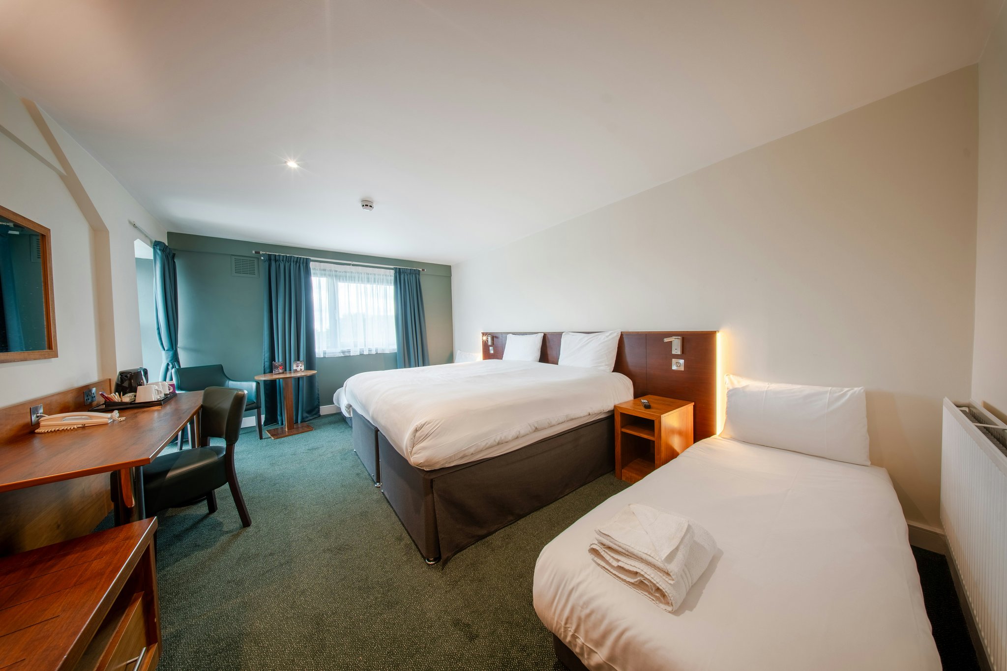 qRQ8F9oKlEG4RZPI8hCLAg_Preston_International_Hotel-58_S