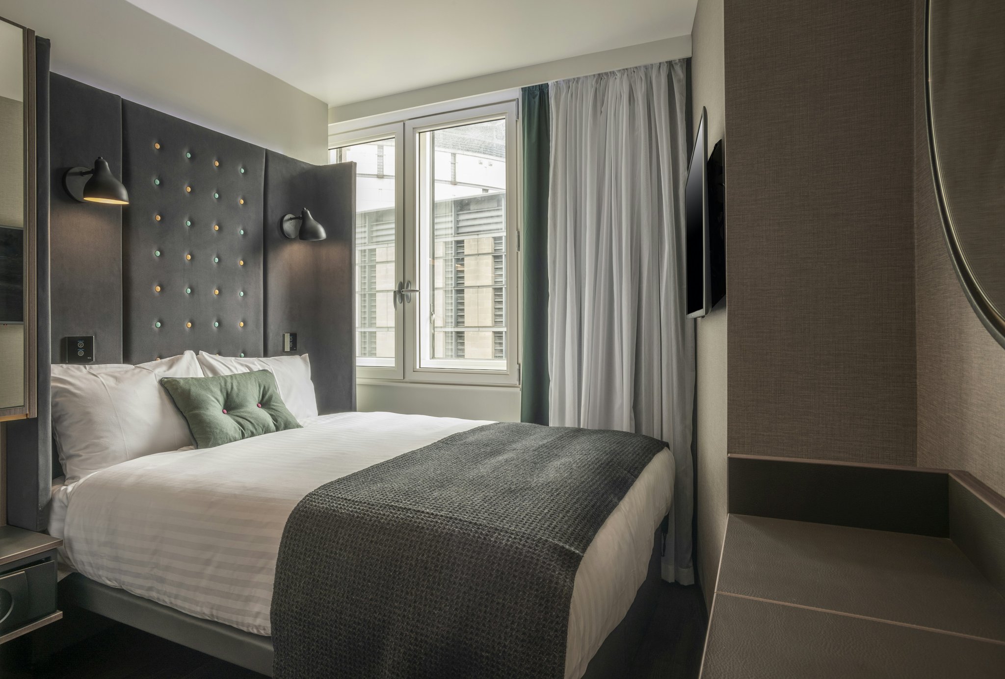 MK1m1qfdi0KAquuInwJAvw_Edinburgh_Haymarket_Cosy_Double_wi_S