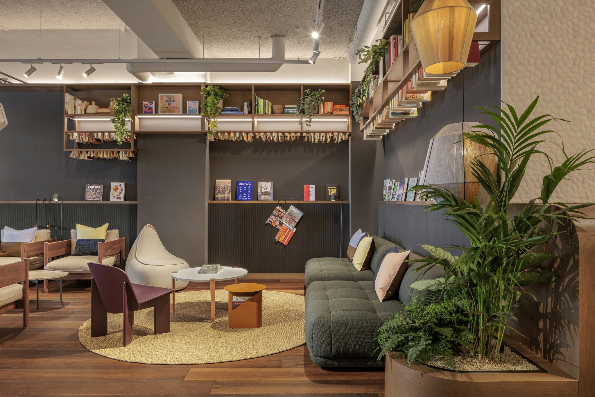 OesSvYgcjEiqkC3VEPDHyg_Interior_(7)_S