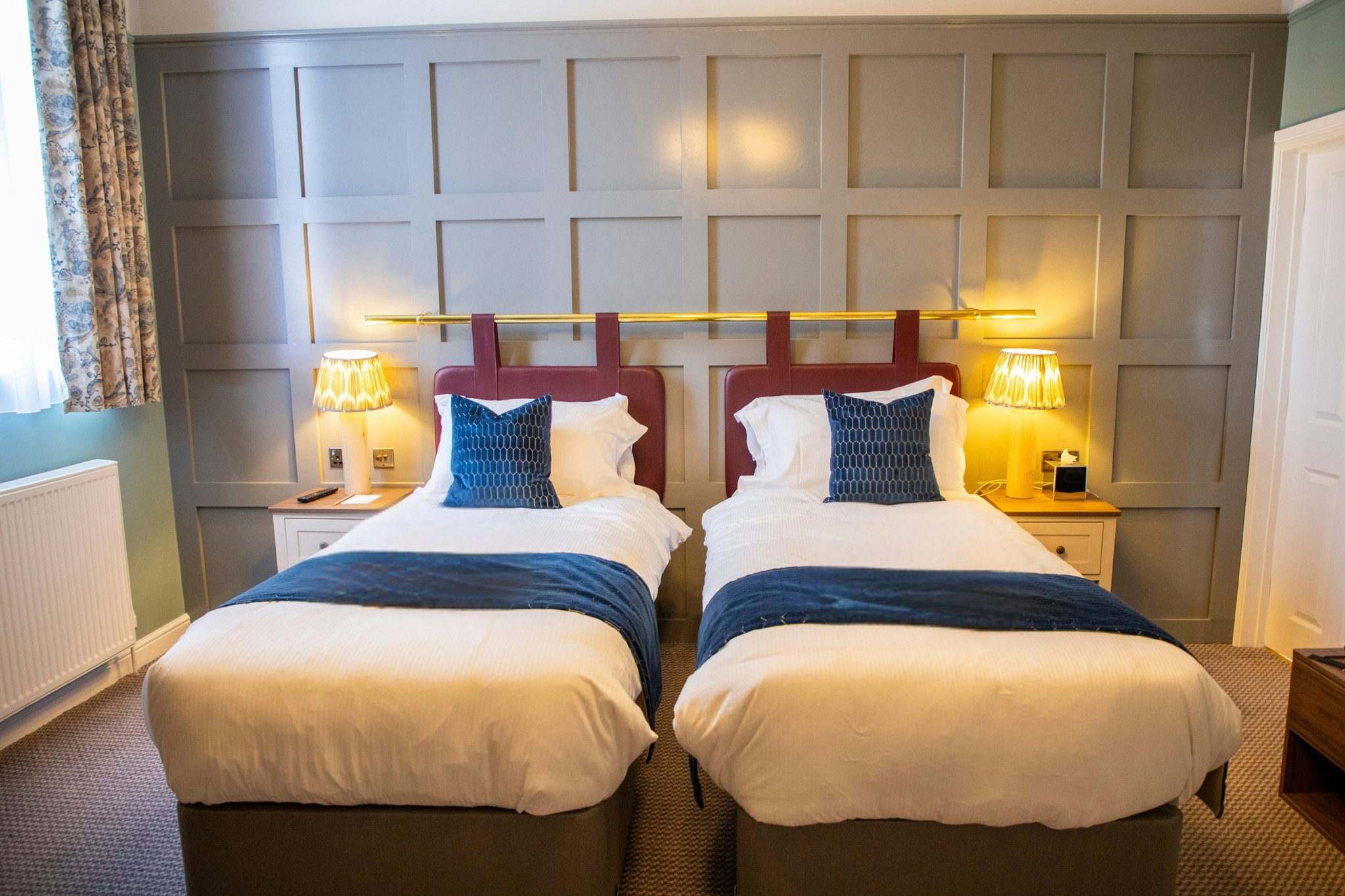 ksrEvkplx0mWHcD5MFO8ug_Room_4_-_Classic_Double_Twin_Room_S