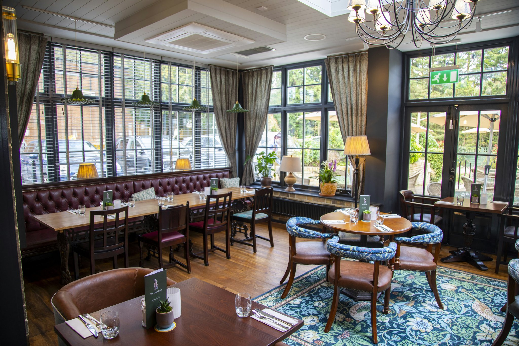 Zehvt6rImEGDOSgTSpmkCQ_Restaurant-2_S