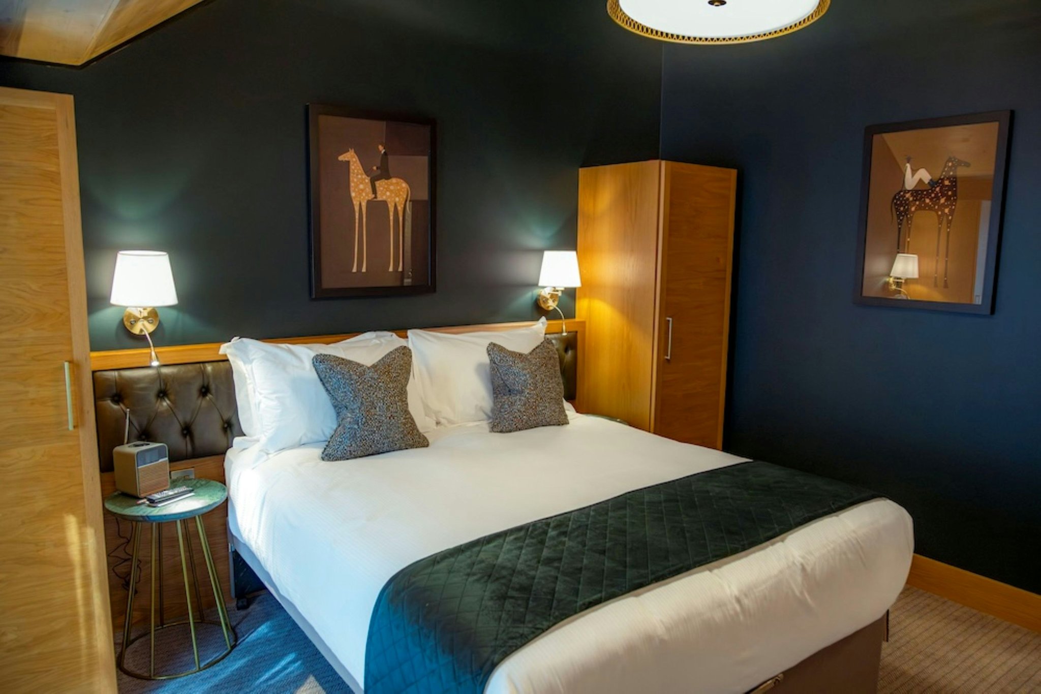 3Egg8eqYy0iwEhT3iu46cA_Deluxe_Double_Room_S