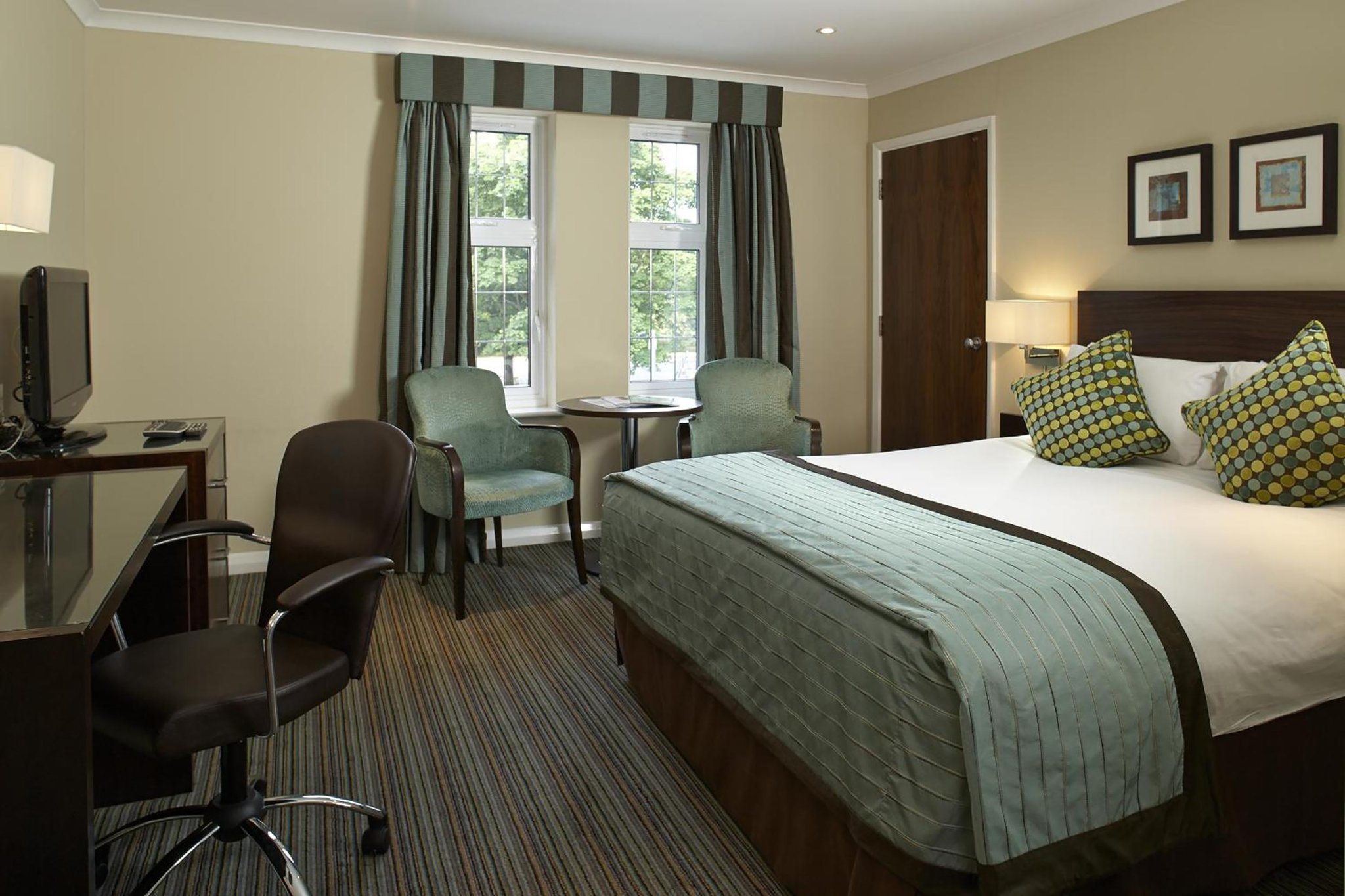 Executive_Room3_S