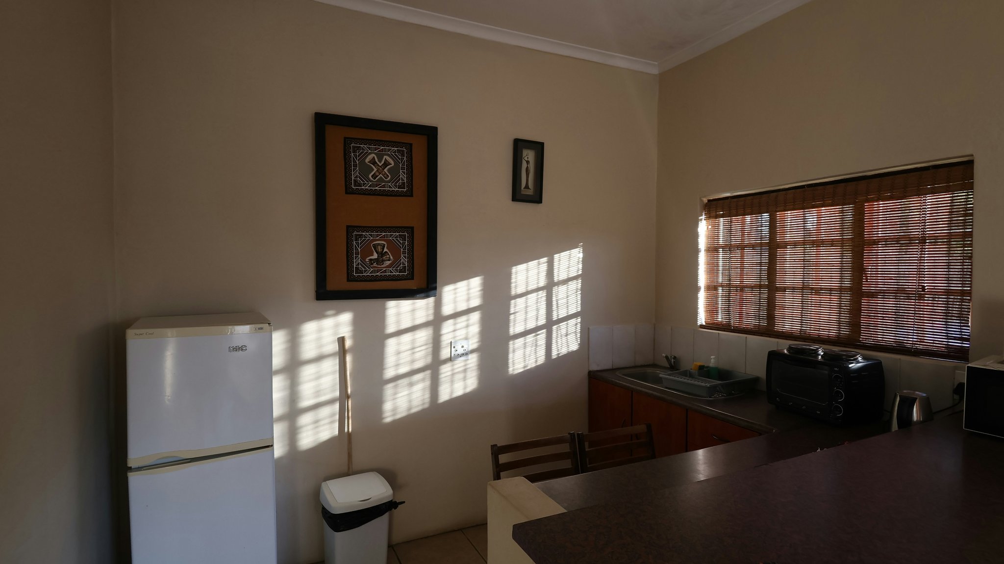 SCgAAkvyCktUJs8h1bVbQ_Budget_room_with_Kitchen_IMG_0855_S