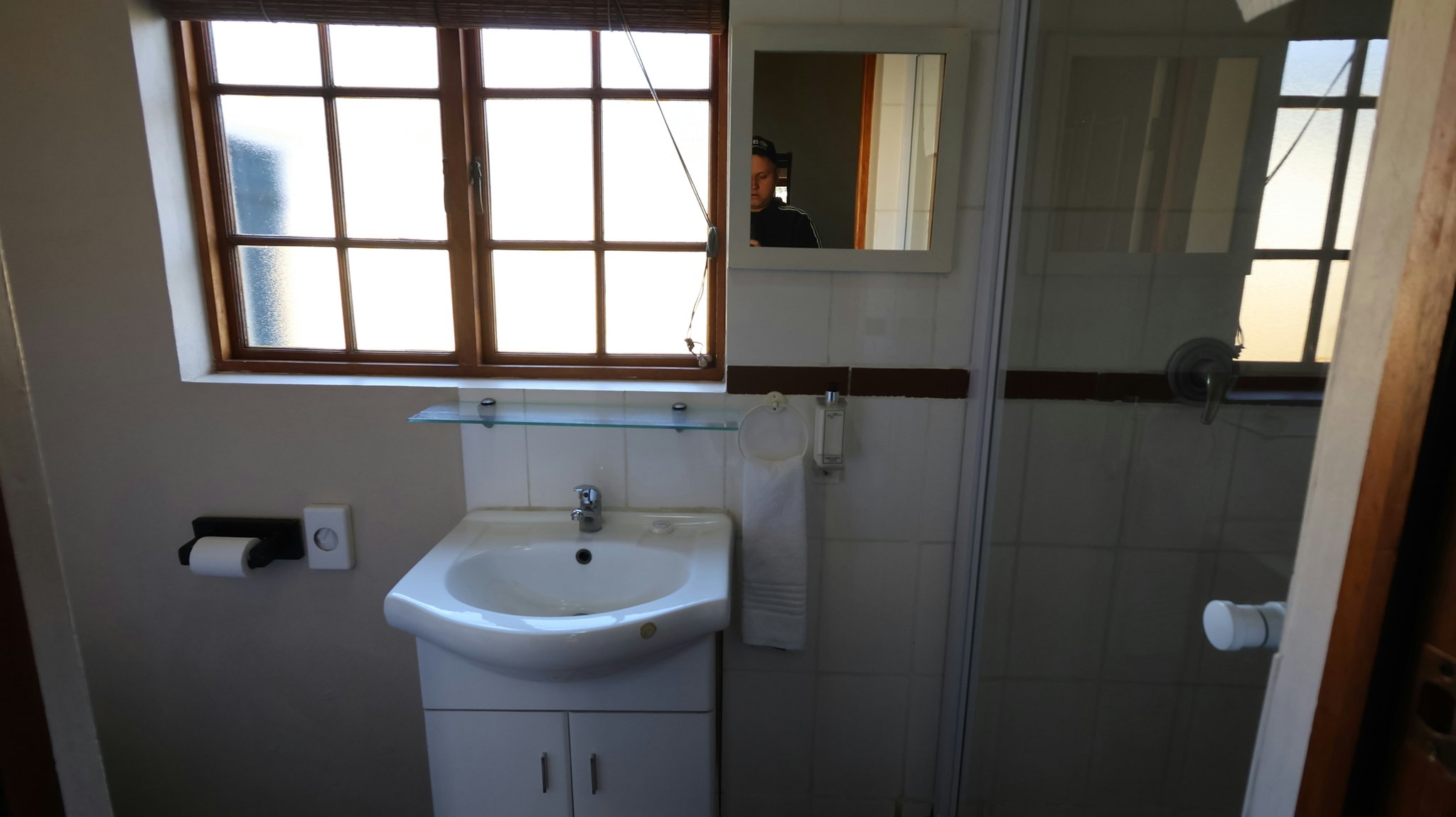 WtdQh7Uly0us9P6oPZXGA_Luxury_Room_with_Kitchen_IMG_0658_S