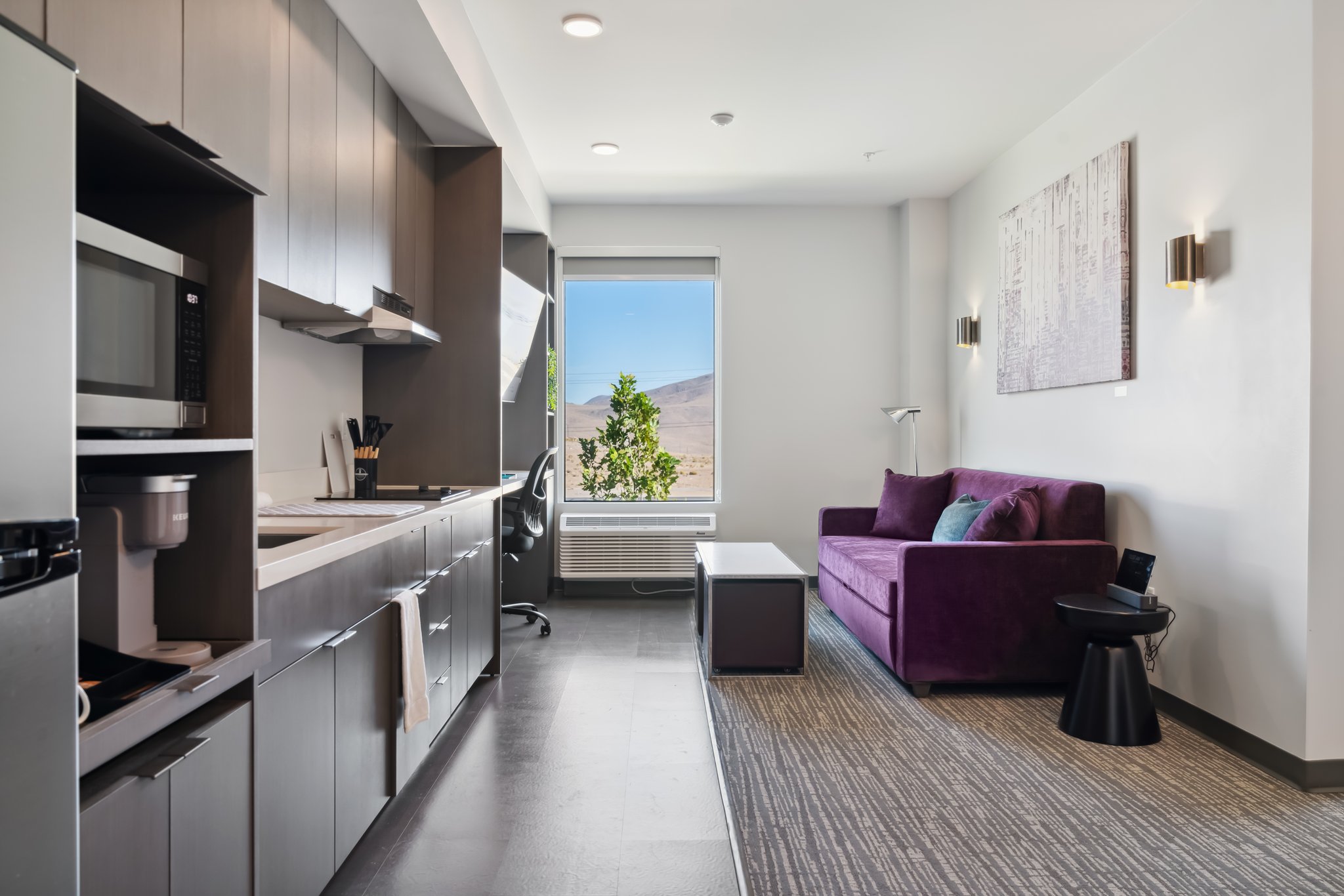 JC3oR0ite0yljIa57UvsA_One_Bedroom_Deluxe_King_Suite_(1)_S