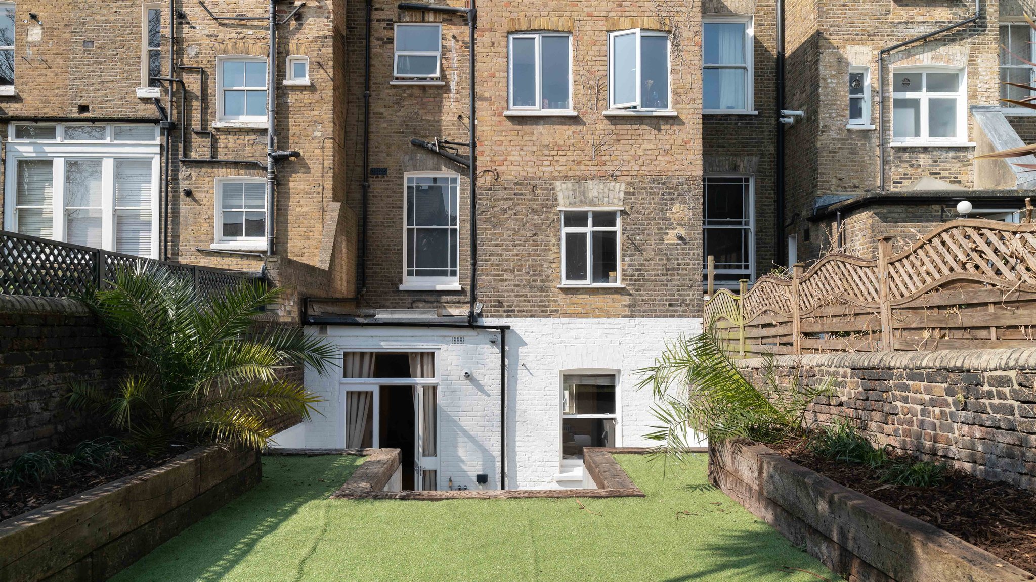 Exterior_S