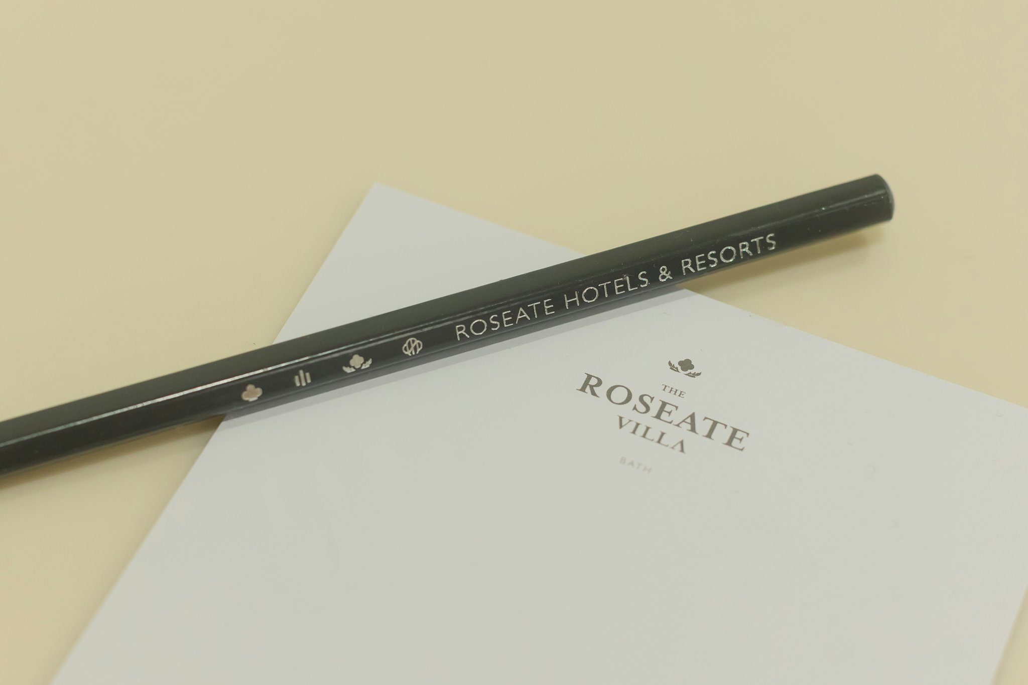 3akafh1nFEiFkpofuYnE7w_Copy_of_Copy_of_Roseate-Bath-oscar_S