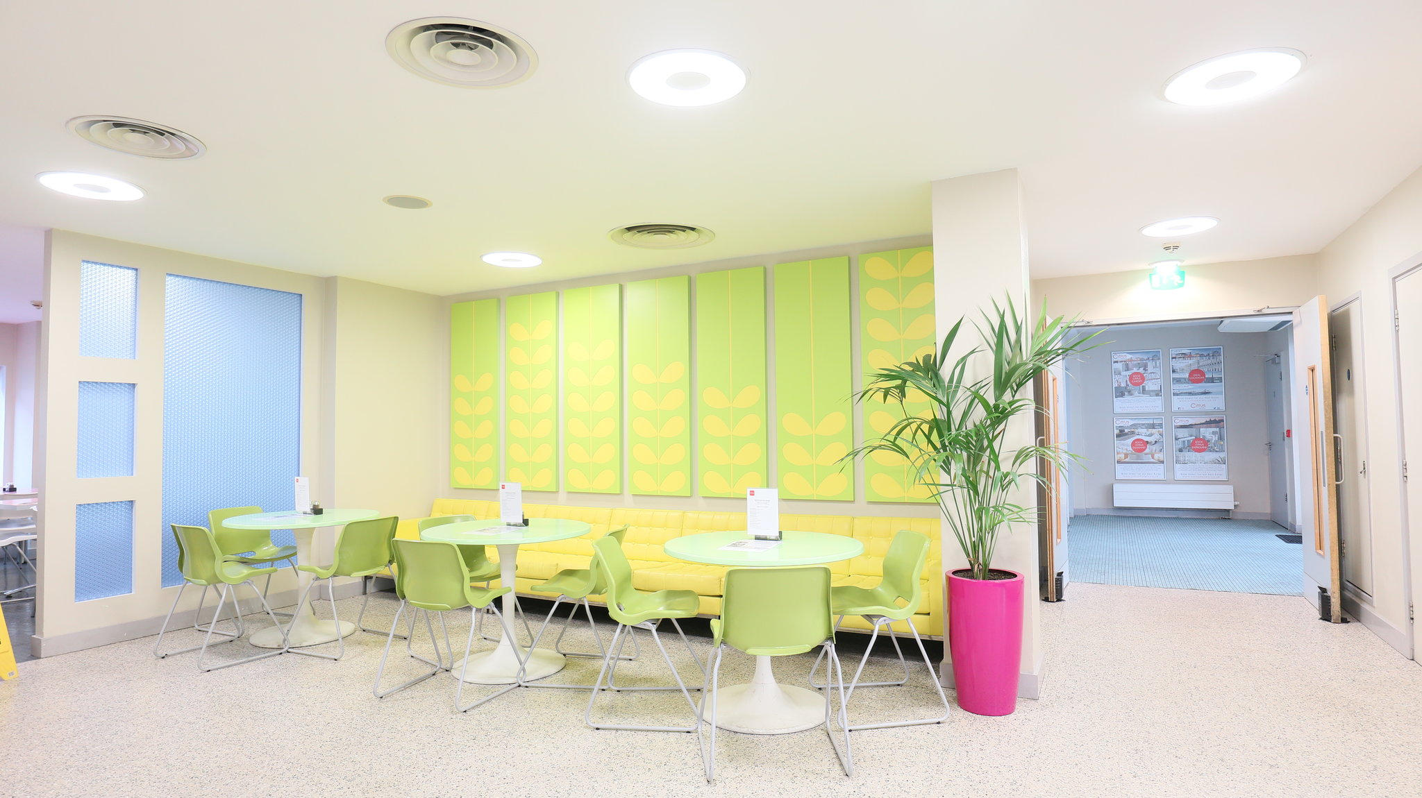 Reception_S
