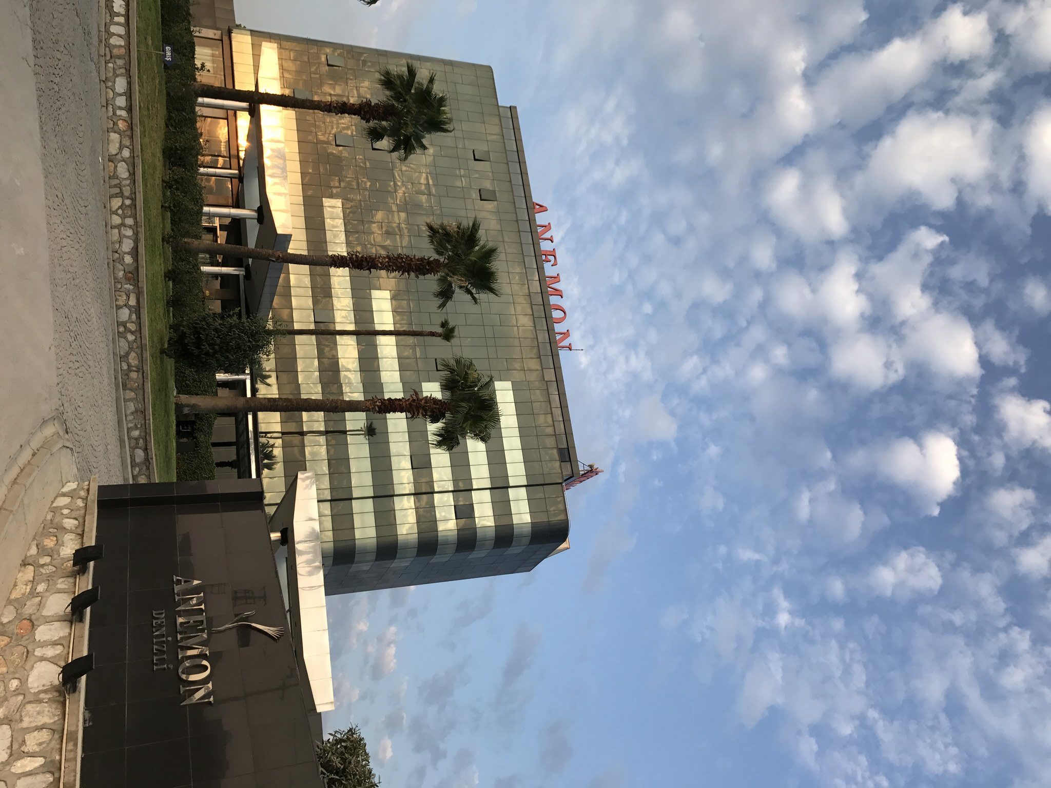 Exterior_S