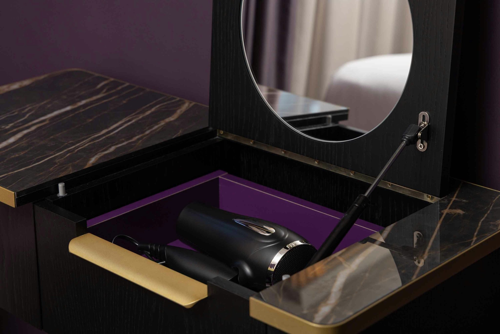 x0EuOi1hkq6w45eUJFgA_TKH-RM_Bedroom_details-11_S