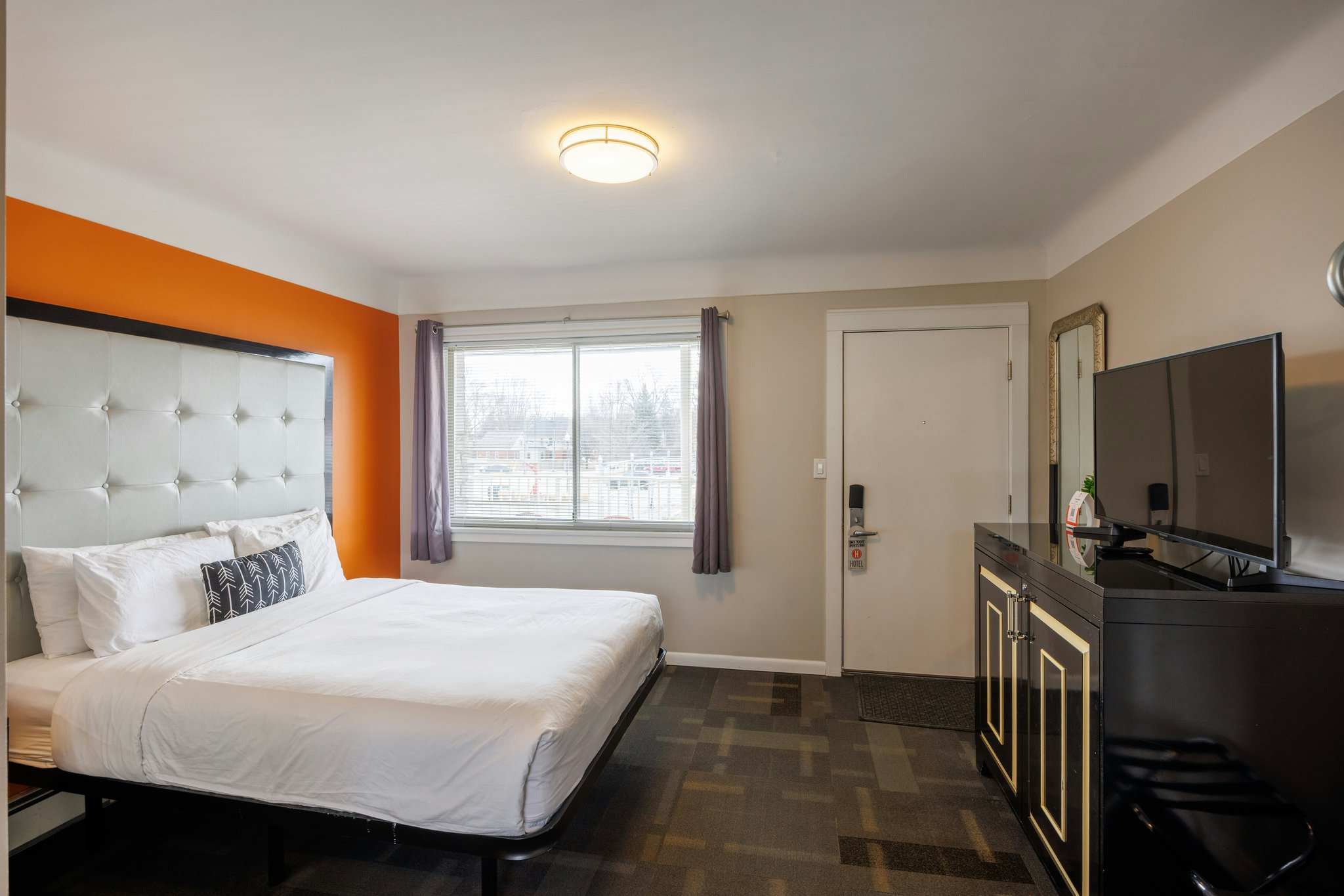 lYW9qJLbUOUrCaAUITtvw_Standard_Queen_Room_4_S