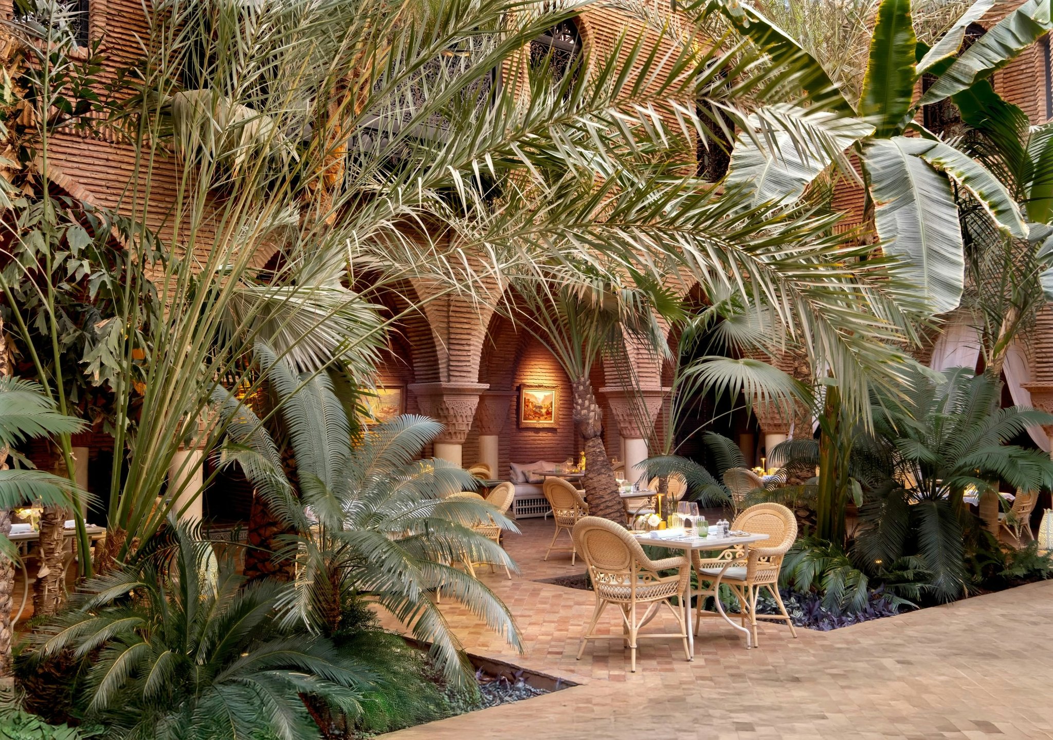 XCgBdKFuoUGpTdrWqZtC6w_Sultana_restauration_29_-_Large_S