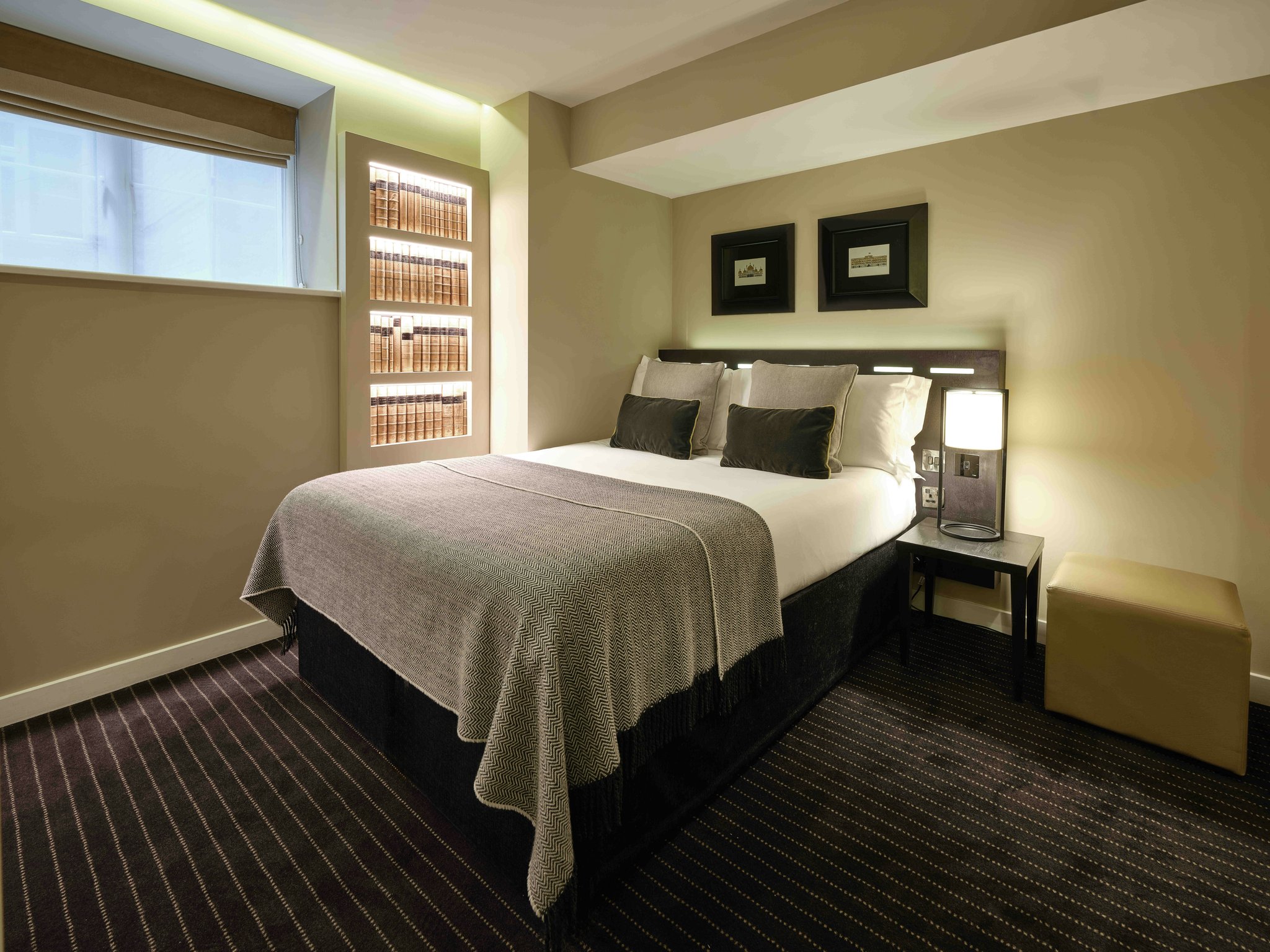 cpJn0H5HWkFbxp65YCTRQ_The_Snug_Lower_Level_Room_009_02_00_S