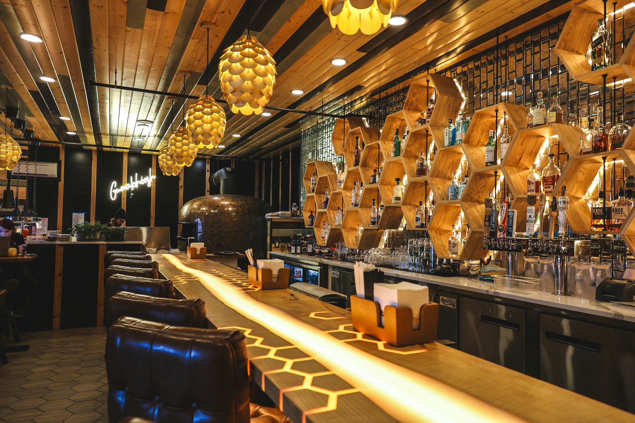 jLcNllV5OEOXDloFIQasSg_Eagles_Nest_Restaurant_-77_S