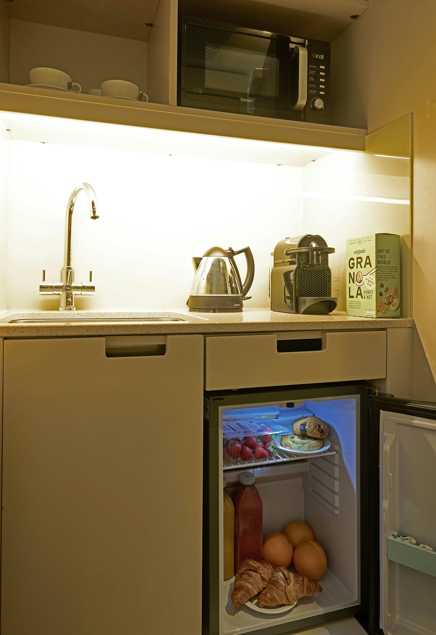 yvVvPb1lk0CGMcutC9eWoA_Kitchen_01_00008_S