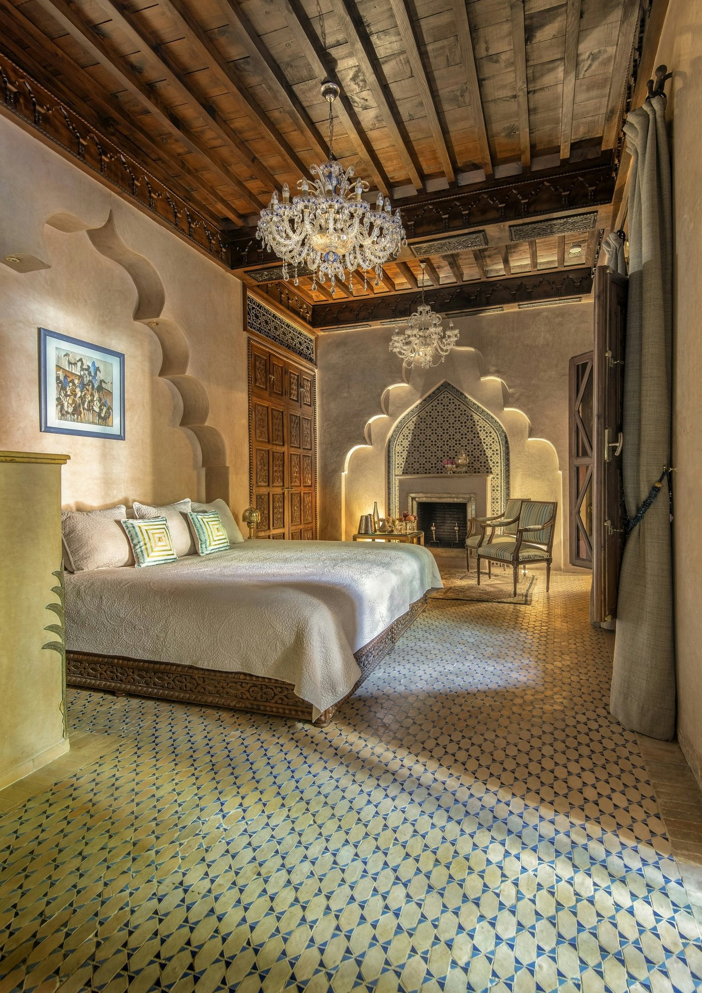 d0YsKLH00Sar219TR4wwg_C1K-Riad_Room_(4)_S