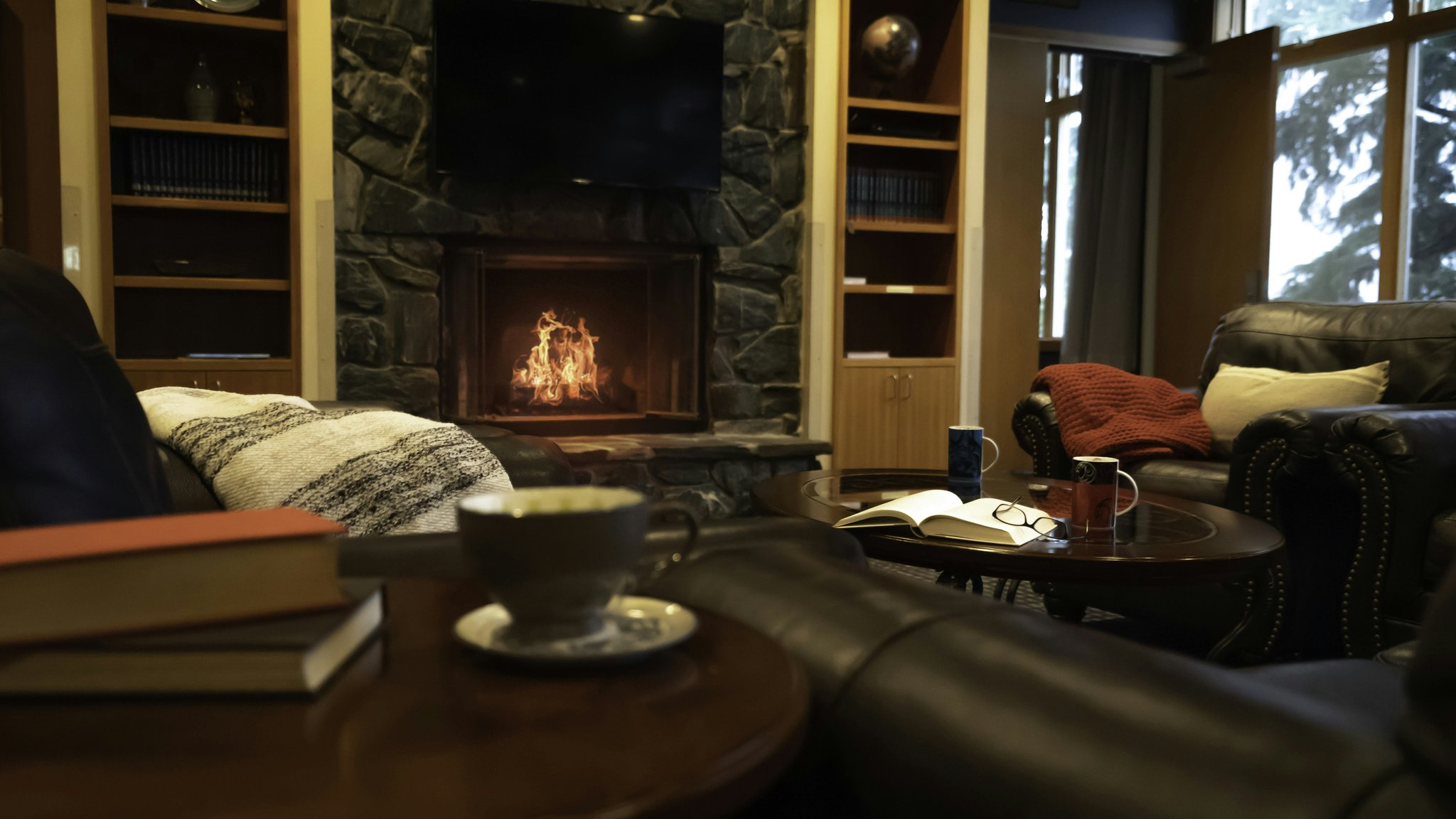 nD14VDSRiUmhd7St1FgGbA_Lodge_Lobby_S