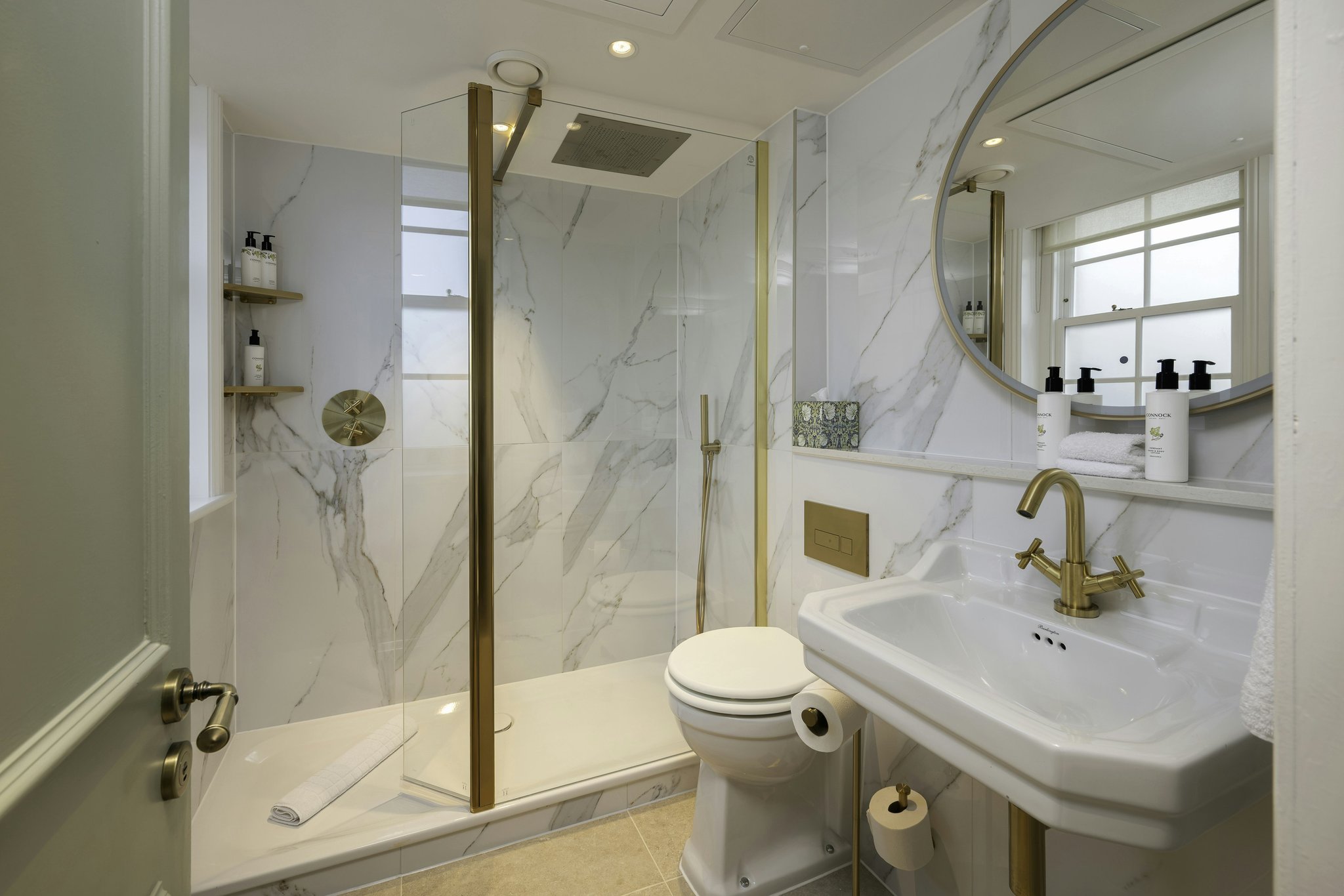 qyk5Jq933kWeZfH0BXRdoA_Bathroom_S